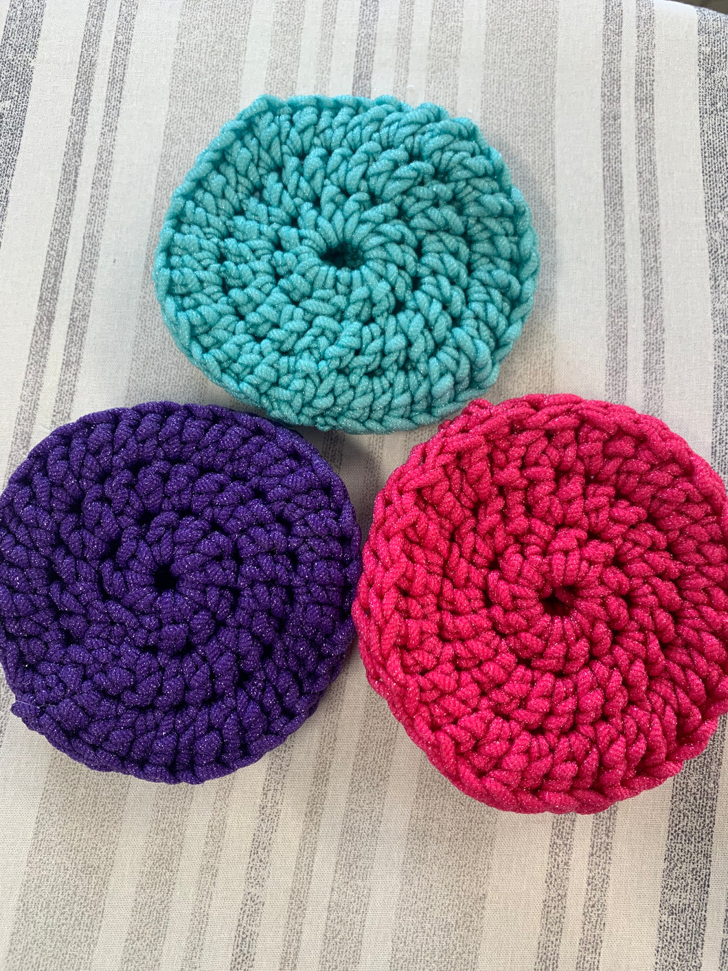 Scrubbies with handles